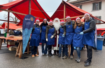 Erste von drei Schichten am diesjährigen Adventsmarkt